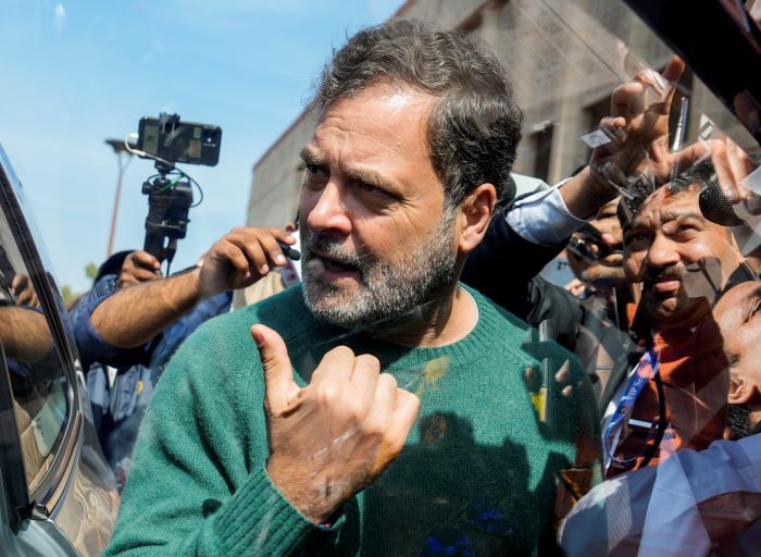 हिमंत विश्व शर्मा के खिलाफ उठे सवालों की जांच होनी चाहिए : राहुल गांधी