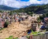 नेपाल में अचानक बाढ़ की स्थिति: सम्राट चौधरी का अधिकारियों को पूरी तरह अलर्ट रहने का निर्देश