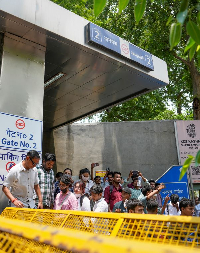 जंतर-मंतर पर प्रदर्शन के आह्वान के बीच दिल्ली मेट्रो ने 12 स्टेशन बंद किए गए